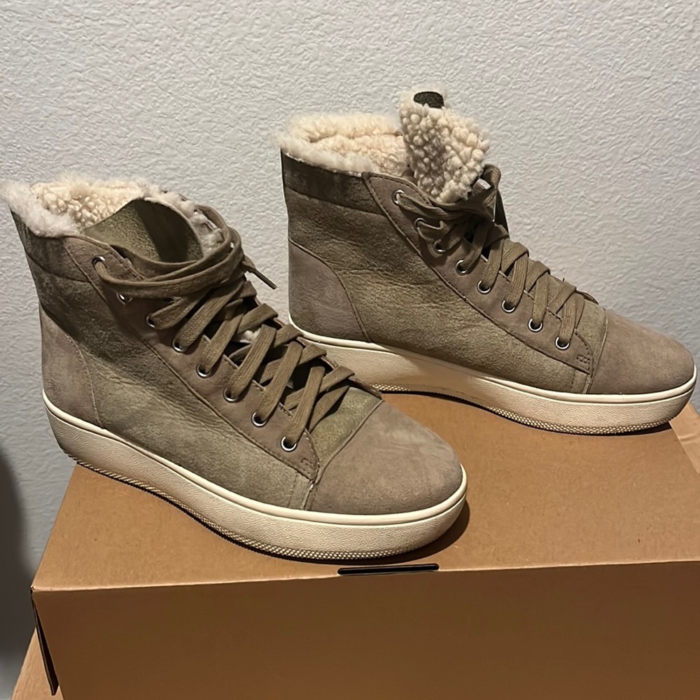 J/Slides NYC Shearling Magic Platform Sneakers